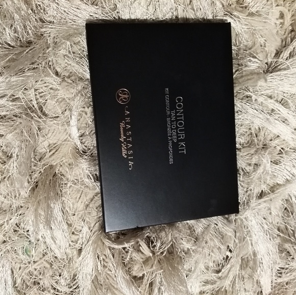 Contour - Picture 1 of 5